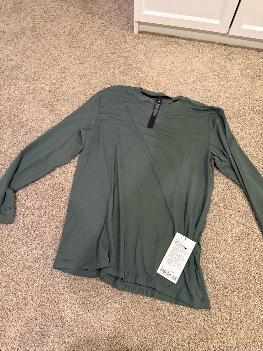 lululemon athletica Men's Long Sleeve Crew in Olive